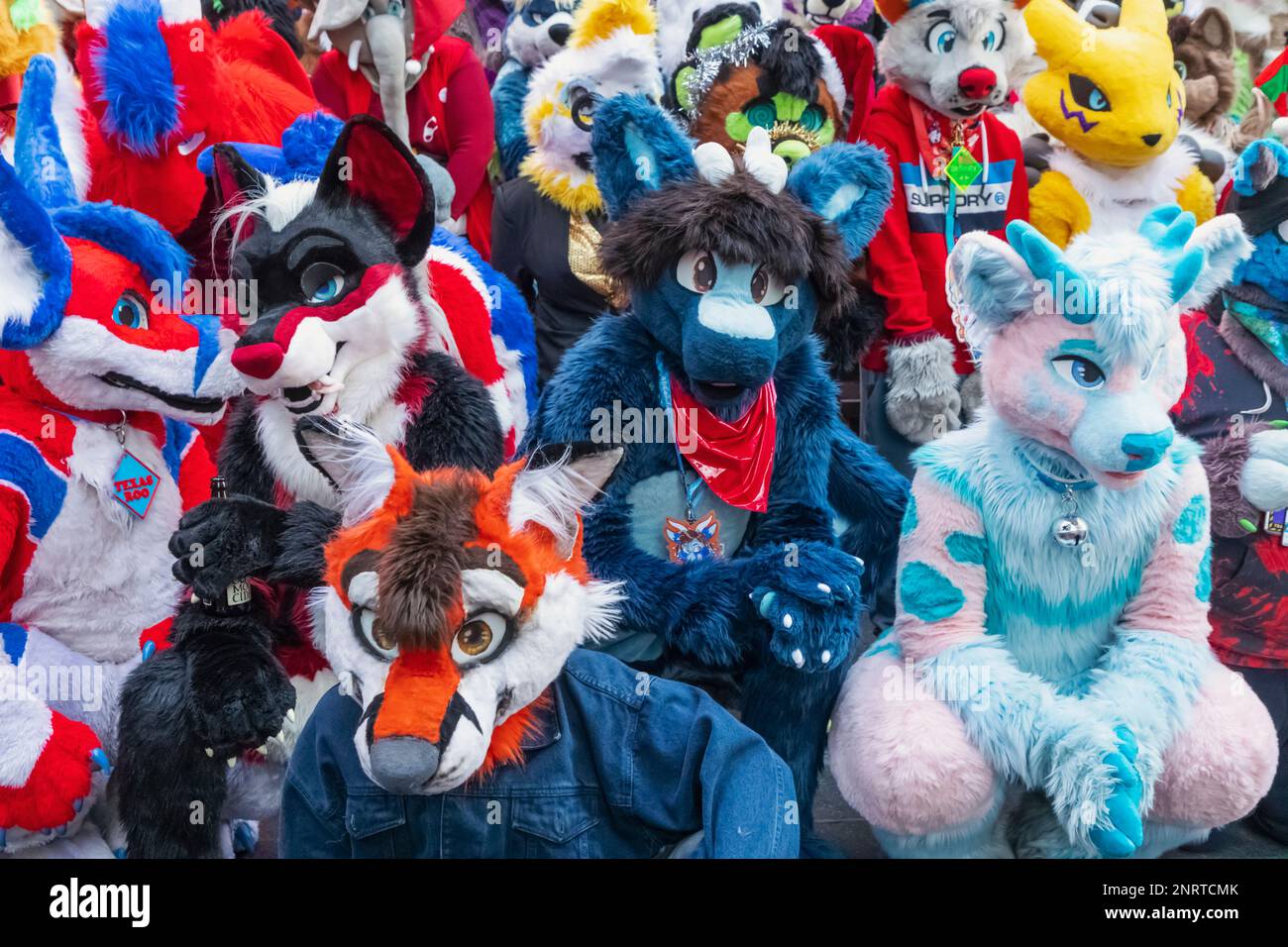 England, London, The City, Mitglieder der London Furs Community posieren für Group Photo Stockfoto