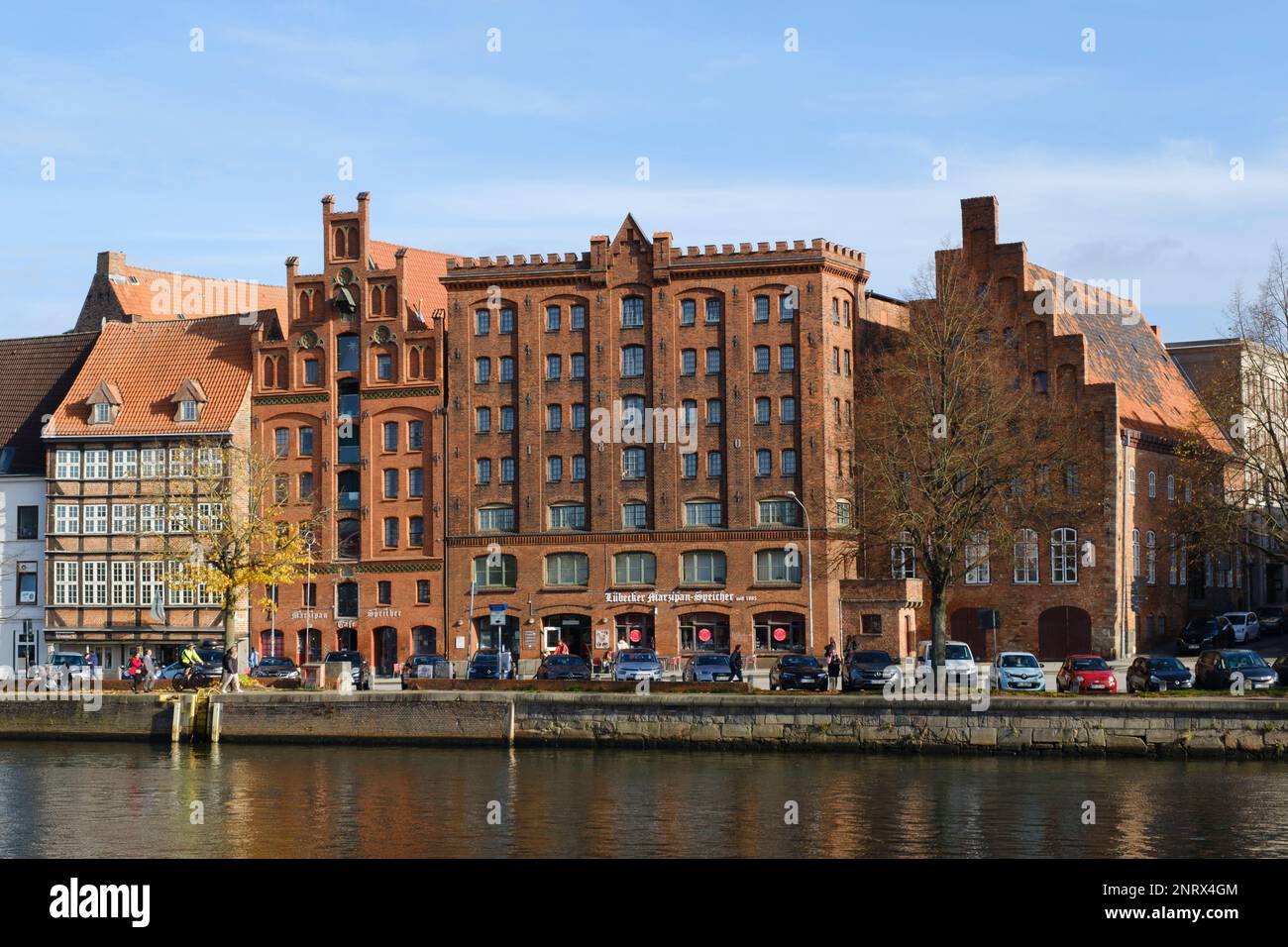 Gebäude in der Altstadt an der Trave, Lübeck, UNESCO-Weltkulturerbe, Schleswig-Holstein, Deutschland, Europa Stockfoto