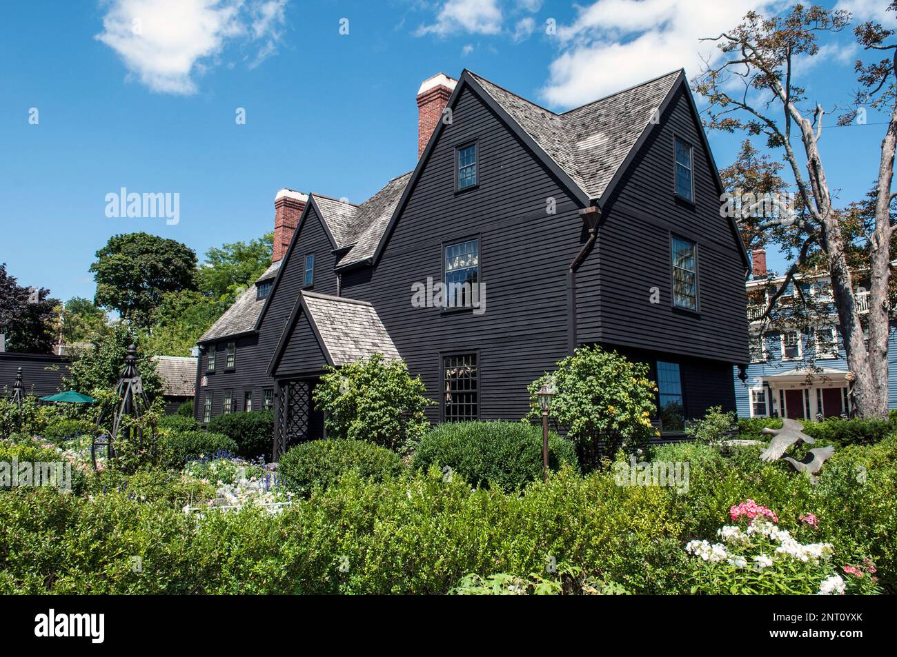 Das Haus der Sieben Gables, Salem, Massachusetts. Voller Blick von der Südwestseite des Herrenhauses. Das ist das älteste Holzhaus im Norden Stockfoto