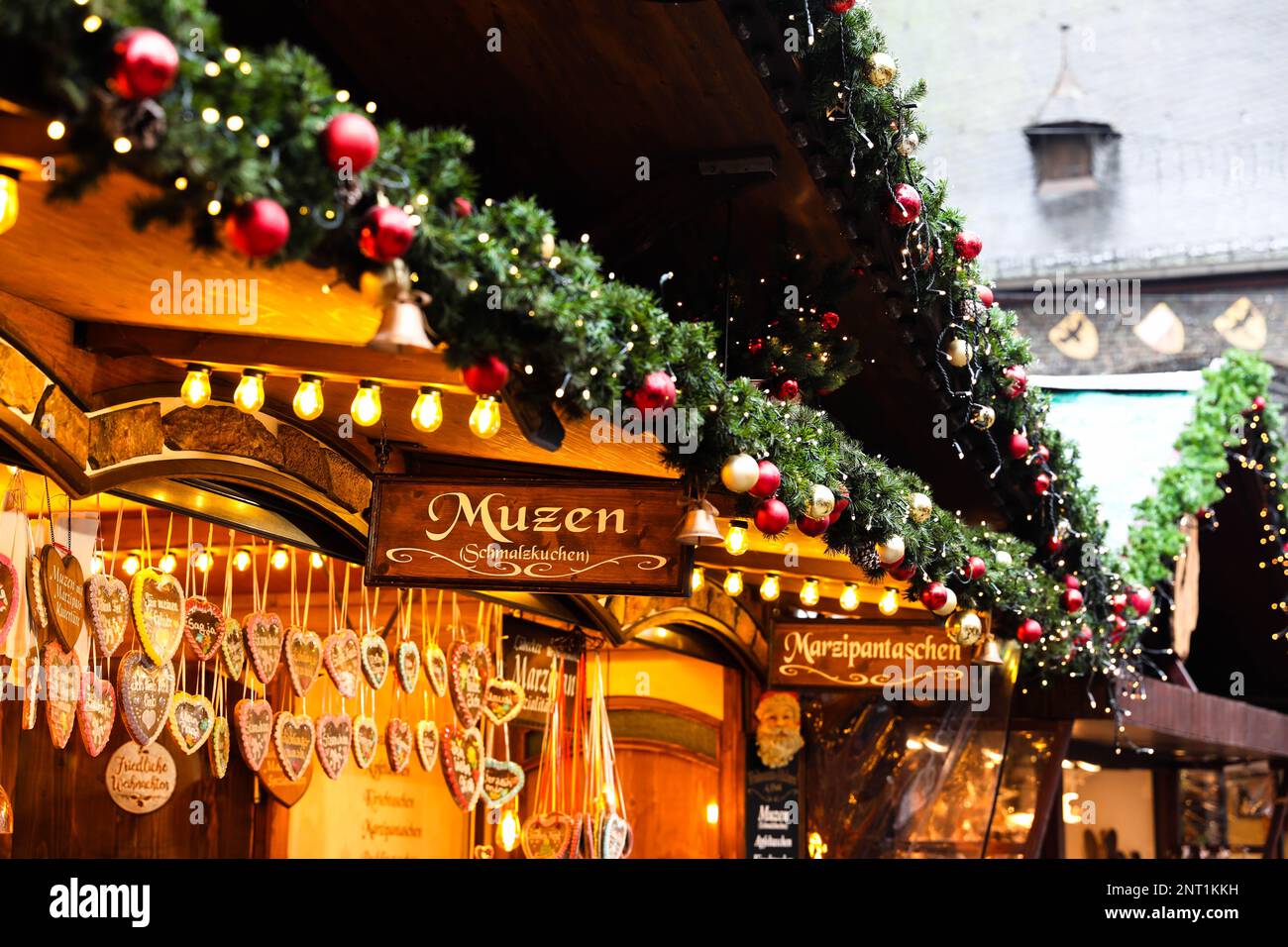 Weihnachtsmarkt in Lübeck ästhetischer Hintergrund Stockfoto