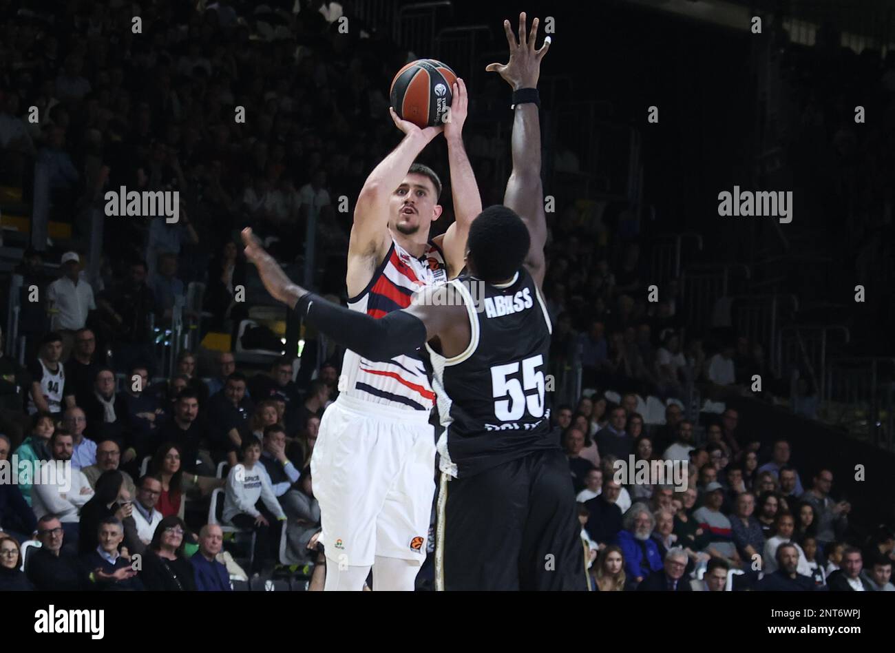 Während des Basketballspiels Euroleague Segafredo Virtus Bologna gegen Cazoo Baskonia Vitoria-Gasteiz - Bologna, Italien, 24. Februar 2023 in der Segafredo Arena Stockfoto