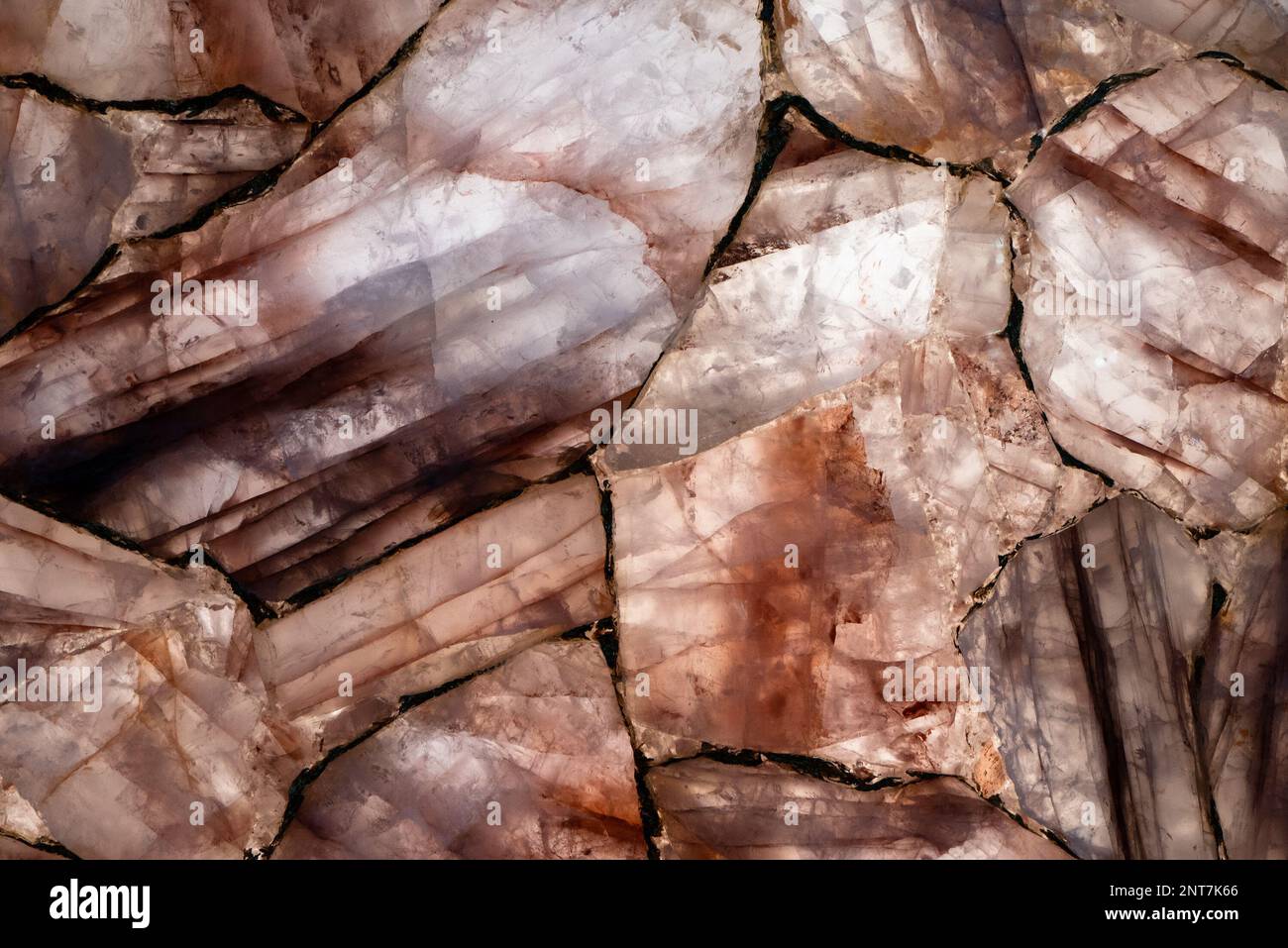 Nahaufnahme von dekorativen Mineralien vor der Kulisse für gute Speisen Stockfoto