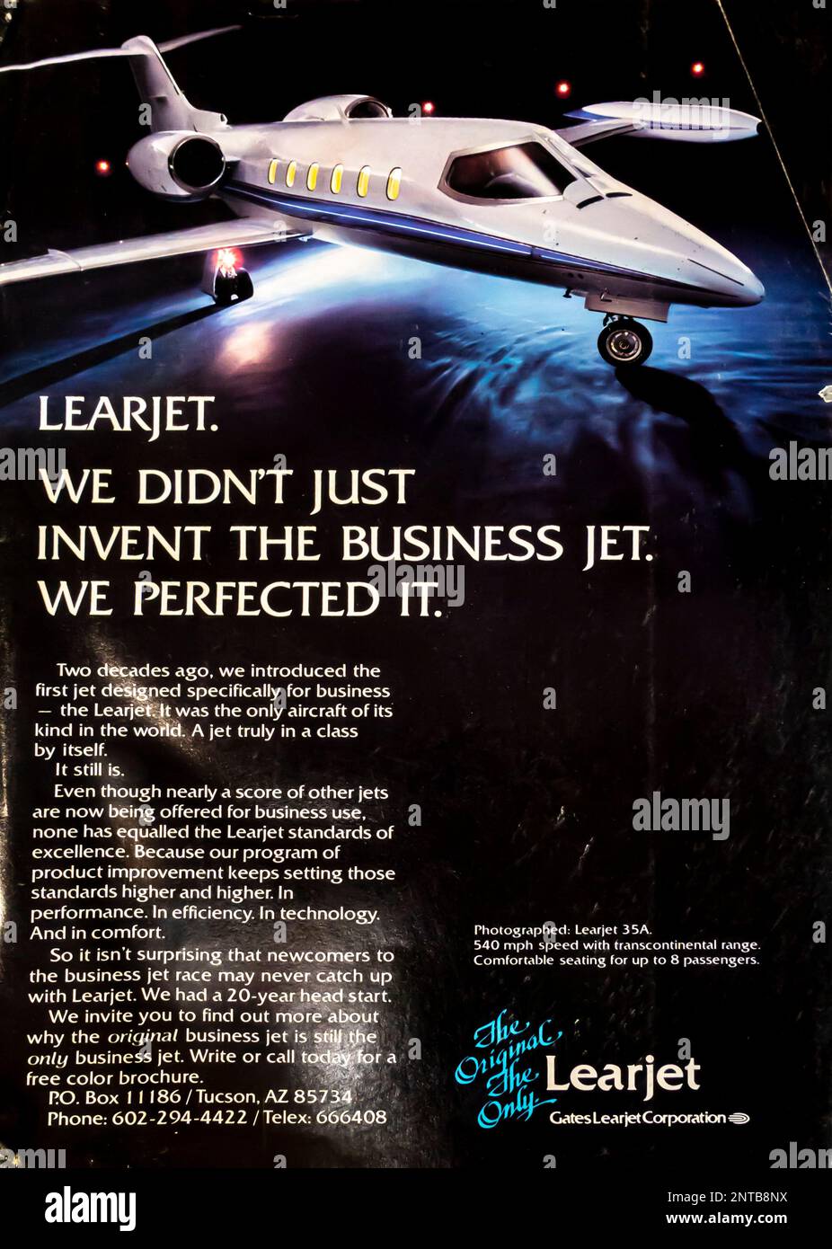Learjet-Werbung in einer Zeitschrift von NatGeo, Juni 1983. Privatflugzeuge, Privatjets, Vintage-Werbung. Stockfoto