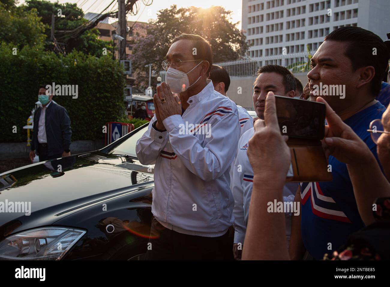 Ruam thai sang chartparty Fotos und Bildmaterial in hoher Auflösung