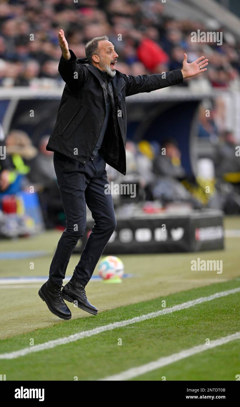 Coach Pellegrino Matarazzo TSG 1899 Hoffenheim, wütend, enttäuscht, Geste, Gesten am Rand, Coaching Zone, PreZero Arena, Sinsheim Stockfoto