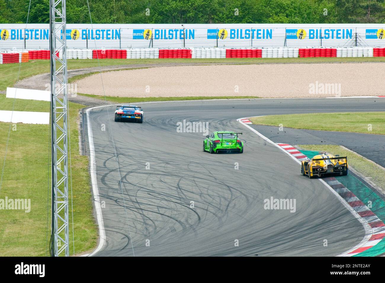 Audi R8, Porsche 911, SCG003C, 24h, 24-stündiges Rennen, Oldtimer, Eifel, Rheinland-Pfalz, Deutschland Stockfoto