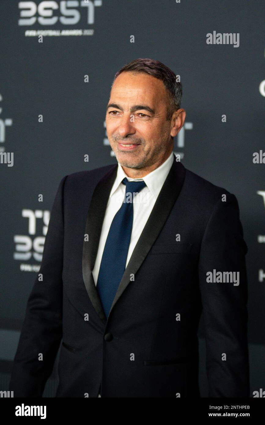 Youri Djorkaeff bei den Best FIFA Football Awards 2022 am 27. Februar 2023 in der Salle Pleyel in Paris, Frankreich - Foto: Antoine Massinon / A2M Sport Consulting / DPPI/LiveMedia Stockfoto Youri Djorkaeff bei den Best FIFA Football Awards 2022 am 27. Februar 2023 in der Salle Pleyel in Paris, Frankreich - Foto: Antoine Massinon / A2M Sport Consulting / DPPI/LiveMedia Stockfoto
