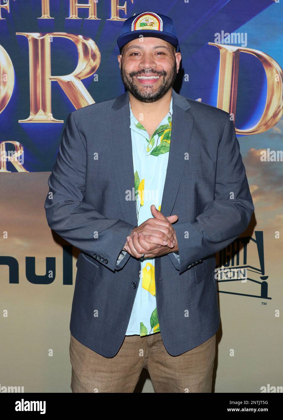 Hollywood, USA. 27. Februar 2023. Colton Dunn trifft am Montag, den 27. Februar 2023, auf dem Roten Teppich für Hulu History of the World, Teil II, im Hollywood Legion Theater in Hollywood, Kalifornien ein. (Foto: Juan Pablo Rico/Sipa USA) Guthaben: SIPA USA/Alamy Live News Stockfoto
