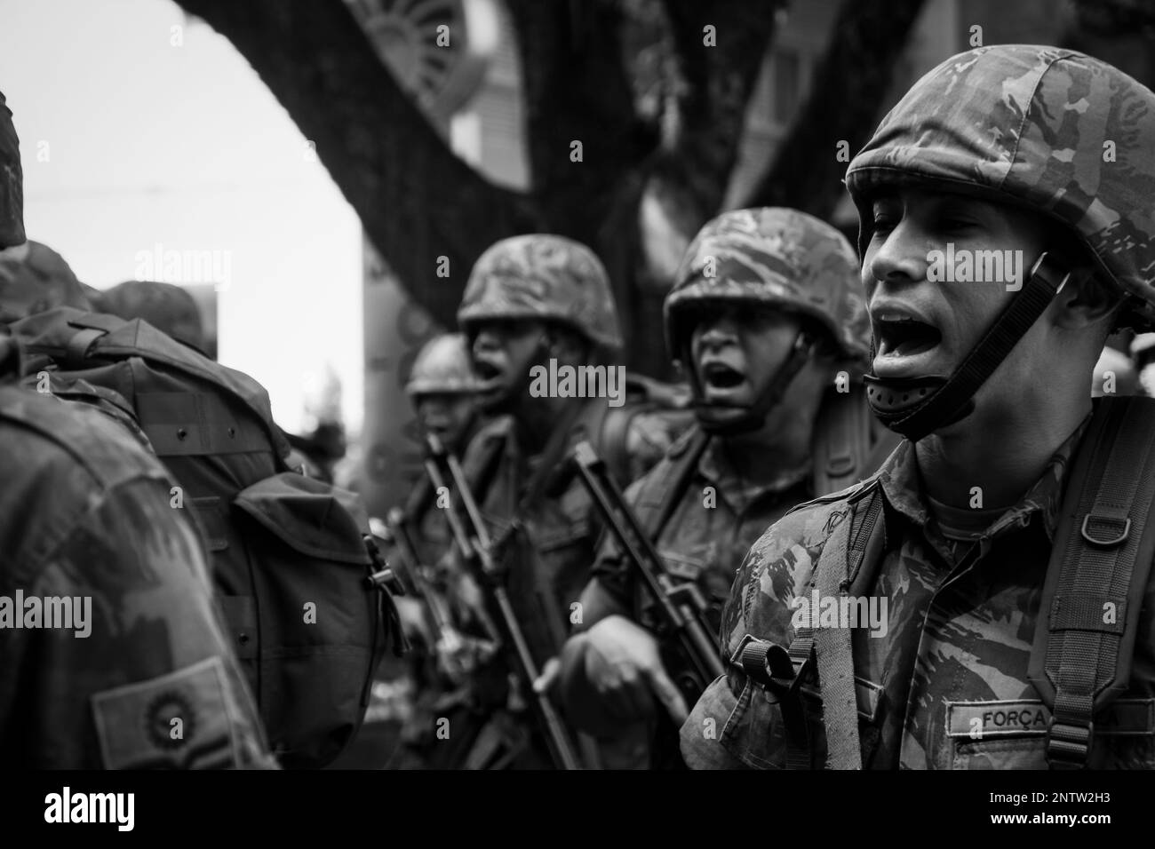 Salvador, Bahia, Brasilien - 07. September 2016: Schwarzes Porträt von Armeesoldaten am brasilianischen Unabhängigkeitstag in der Stadt Salvador, Bahia. Stockfoto