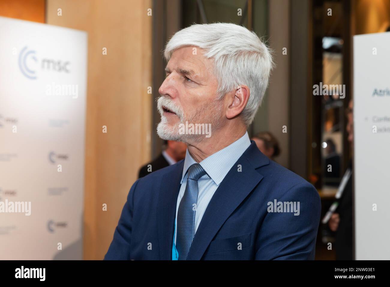 München, Deutschland. 18. Februar 2023. Tschechischer Präsident Petr Pavel auf der Münchner Sicherheitskonferenz 2023. Die Internationale MSC-Konferenz ist das weltweit führende Forum für Diskussionen über die internationale Sicherheitspolitik. Petr Pavel ist ein tschechischer Politiker und ehemaliger Armeegeneral, der designierter Präsident der Tschechischen Republik. Zuvor war er von 2015 bis 2018 Vorsitzender des NATO-Militärausschusses und von 2012 bis 2015 Generalstabschef der tschechischen Streitkräfte. Kredit: SOPA Images Limited/Alamy Live News Stockfoto