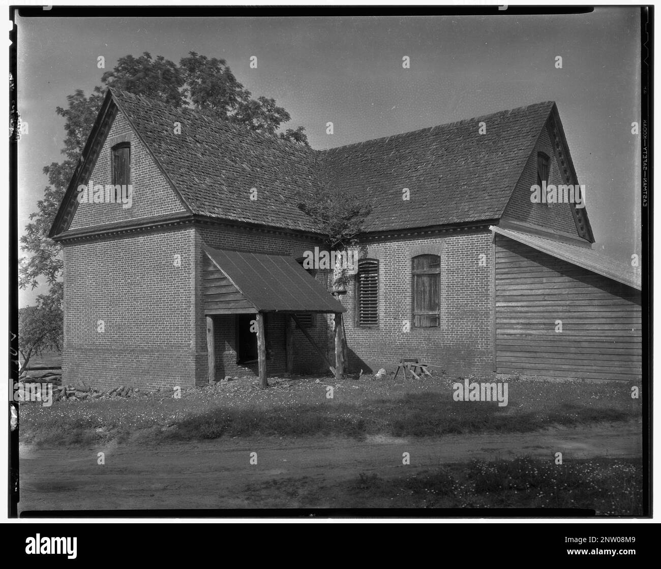 Shirley-Abhängigkeiten, Charles City County, Virginia. Carnegie Survey of the Architecture of the South (Carnegie-Umfrage zur Architektur des Südens). United States Virginia Charles City County Shirley, Nebengebäude. Stockfoto