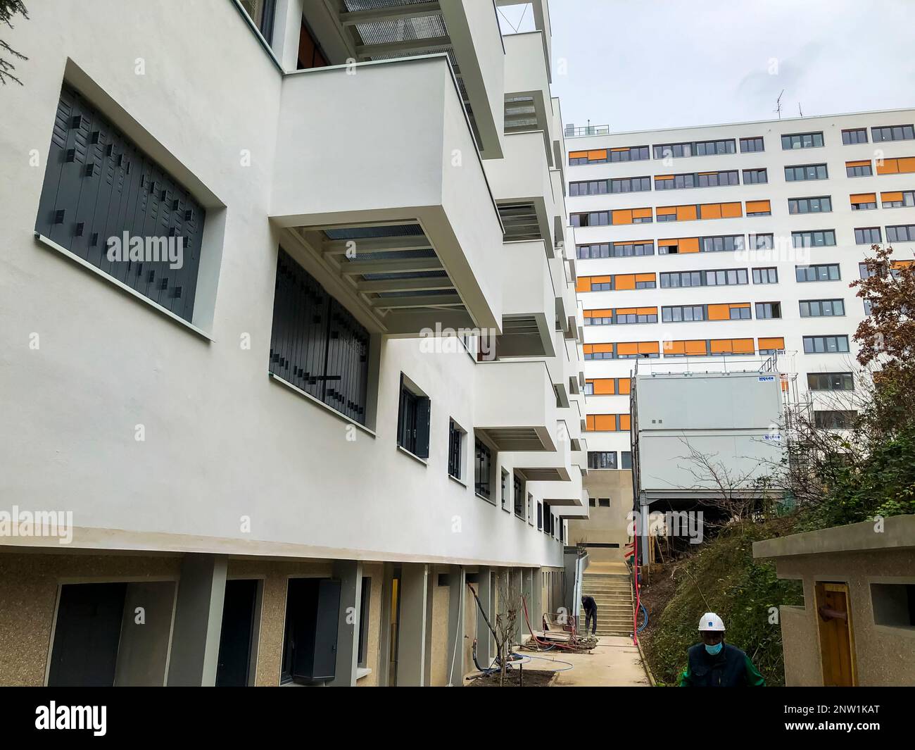 Paris, Frankreich, öffentliches Apartment HLM, Gebäudesanierung, Außenisolierung, energieeffiziente renovierte Gebäude Stockfoto