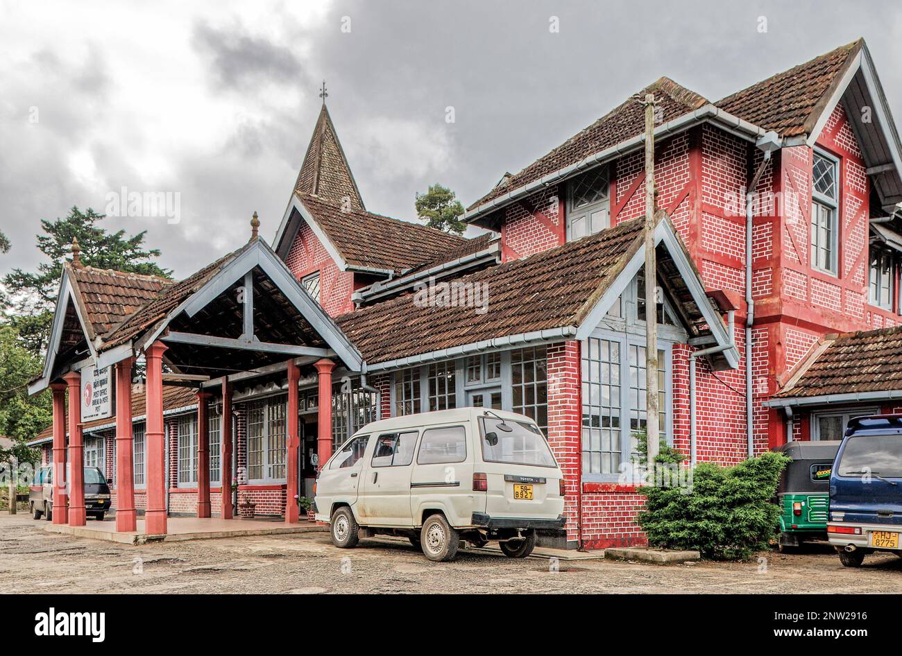 09 08 2007 Vintage Colonial, Post Office ist eine Tudor Revival Architektur am Nuwara Eliya Hill Sri Lanka Asien. Stockfoto
