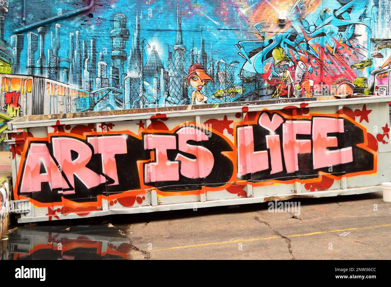 Graffiti dient als Lebensberatung in Queens, New York Stockfoto