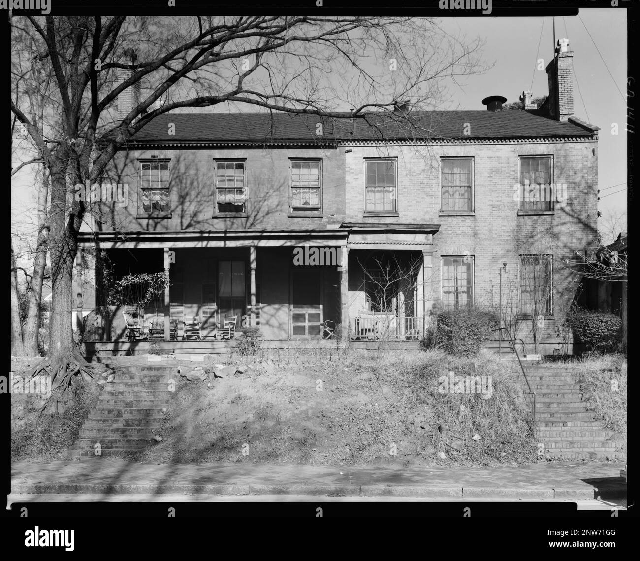 Slade House, Macon, Bibb County, Georgia. Carnegie Survey of the Architecture of the South (Carnegie-Umfrage zur Architektur des Südens). Vereinigte Staaten, Georgia, Bibb County, Macon, Häuser, Veranden. Stockfoto Slade House, Macon, Bibb County, Georgia. Carnegie Survey of the Architecture of the South (Carnegie-Umfrage zur Architektur des Südens). Vereinigte Staaten, Georgia, Bibb County, Macon, Häuser, Veranden. Stockfoto