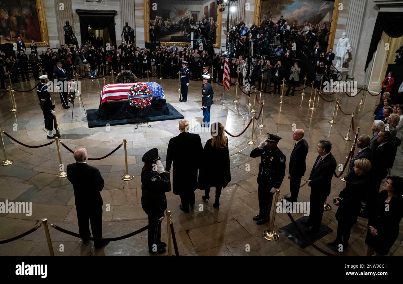 President Donald Trump and first lady Melania Trump arrive to pay their(00)