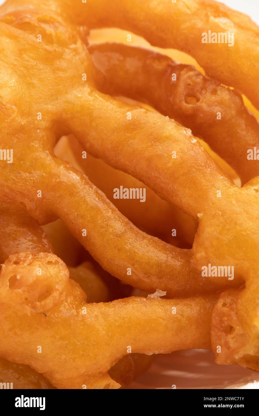 Indische Jaleba Aus Alt-Delhi Oder Indore Sind Große Jalebi, Die Auch Als Jilapi, Jilebi, Jilipi, Zulbia, Jerry, Zalebi, Mushabak Ist Indianer Mithai Fr. Stockfoto