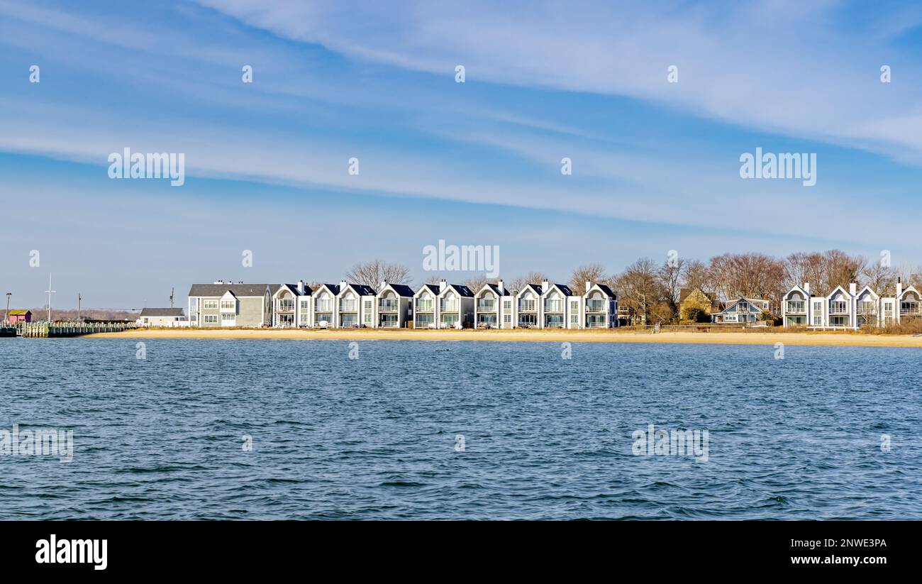 Bild von Ferienwohnungen am Wasser in Greenport, NY Stockfoto