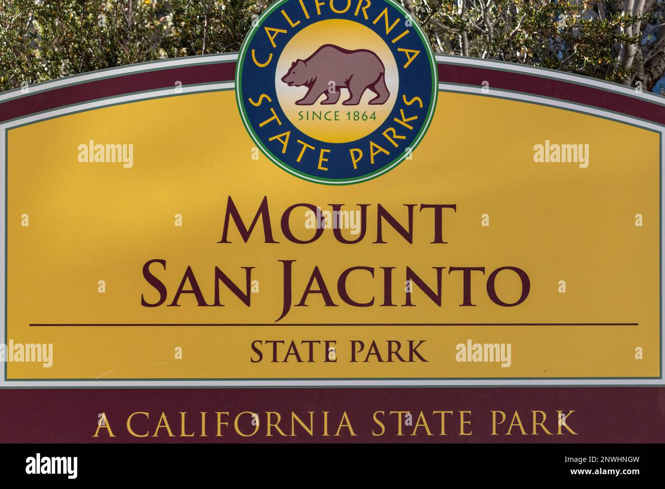 Palm Springs, California, USA - November 4. 2021: Schild California State Parks im San Jacinto State Park Stockfoto