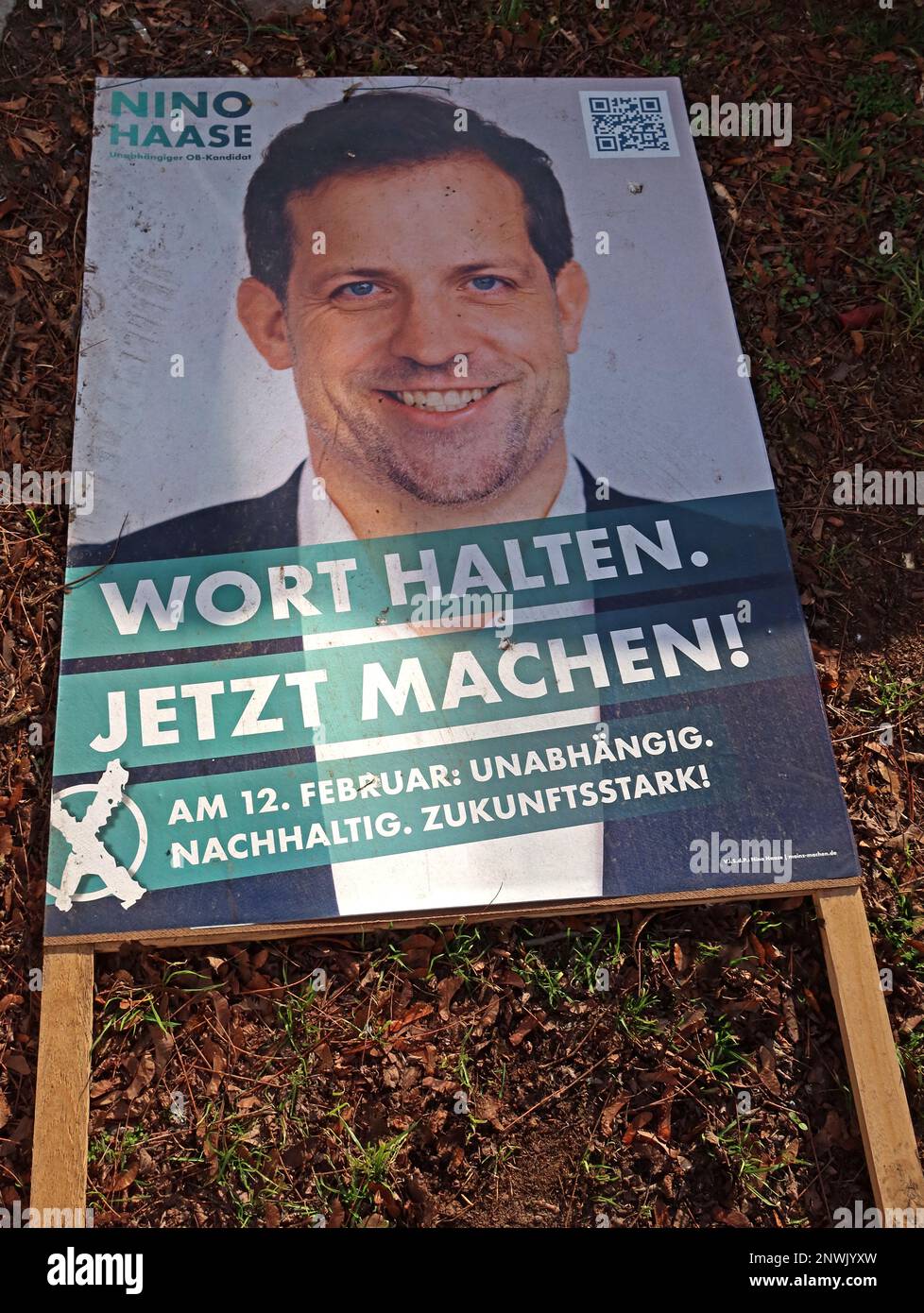 Poster der Bürgermeisterkampagne für Nino Haase, Feb. 2023 ob-Kandidat für Mainz, Unabhangiger, Mainz-Machen.de, Rheinland-Pfalz Stockfoto
