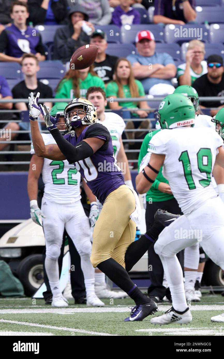 SEATTLE, WA - SEPTEMBER 08: Washington's (20) Ty Jones (WR) hauls in a Jake Haener pass during the college football game between the Washington Huskies and the North Dakota Fighting Hawks on September 08, 2018 at Husky Stadium in Seattle, WA. . (Photo by Jesse Beals/Icon Sportswire) (Icon Sportswire via AP Images) Stockfoto