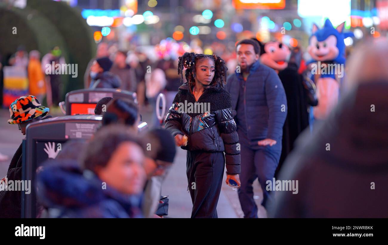 Street Artists am Times Square - NEW YORK CITY, USA - 14. FEBRUAR 2023 Stockfoto