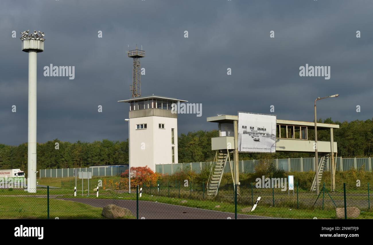 Zuschauerbrücke, Commander's Tower, Denkmal für die Deutsche Division, Marienborn, Sachsen-Anhalt, Deutschland Stockfoto