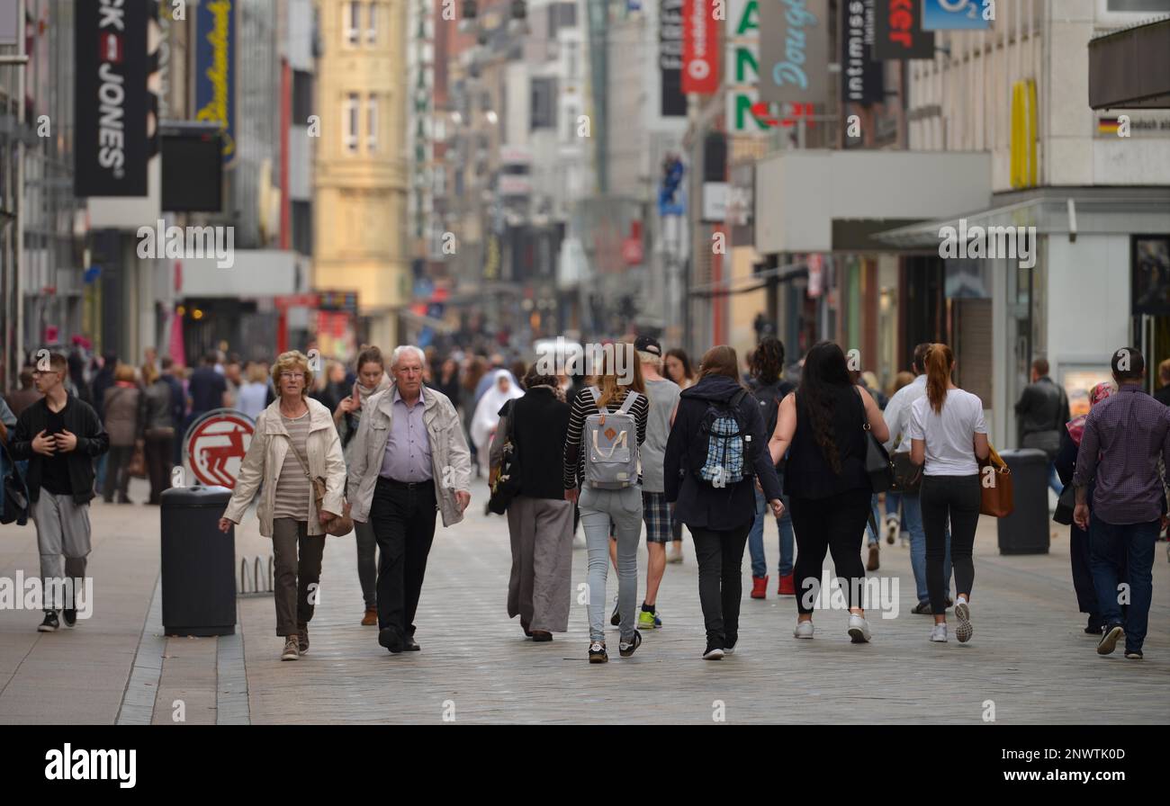 Einkaufsstraße, Westenhellweg, Dortmund, Nordrhein-Westfalen, Deutschland Stockfoto