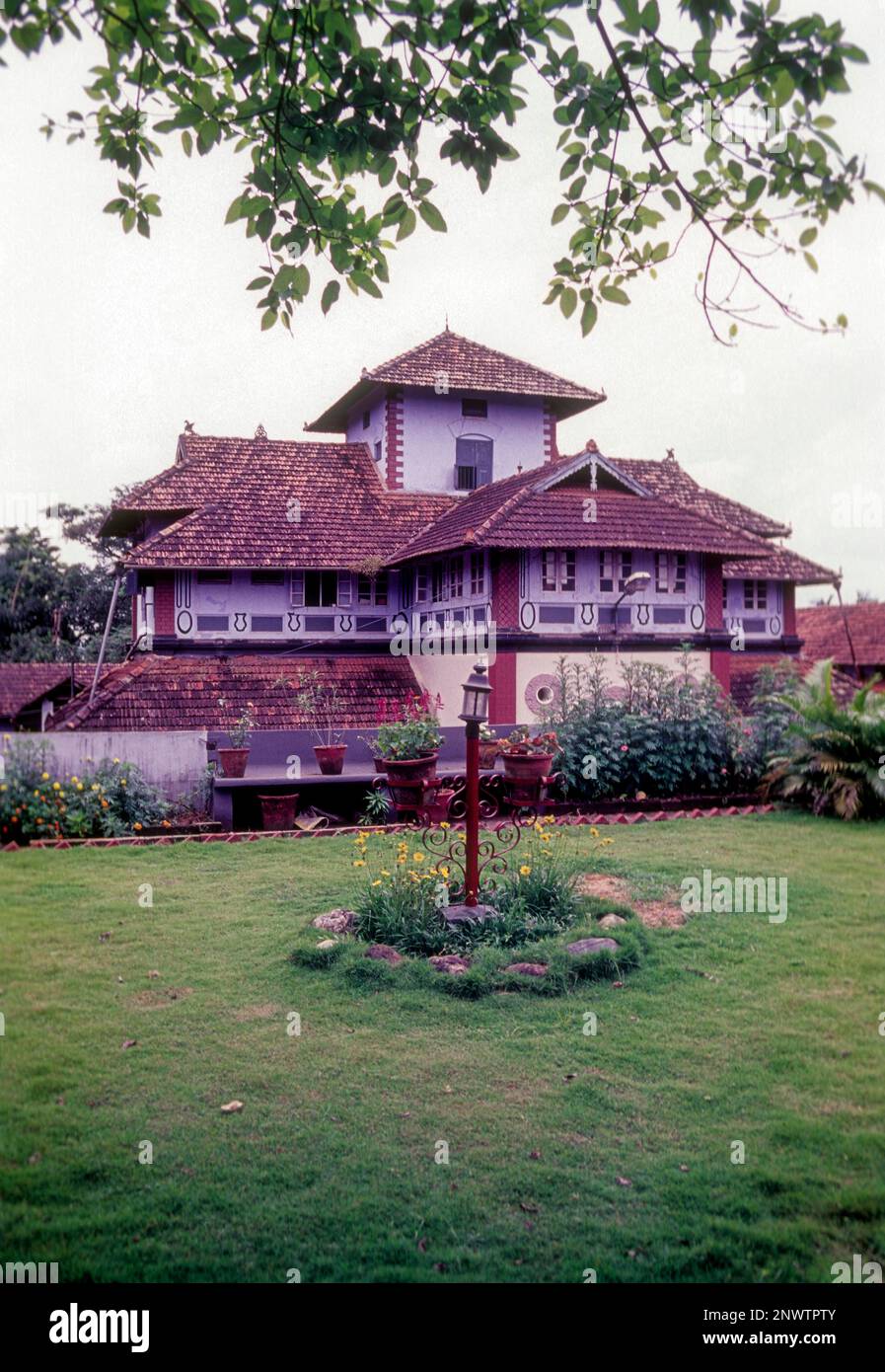 Kottakkal Arya Vaidyasala, eine der Pionierinstitutionen von Ayurveda