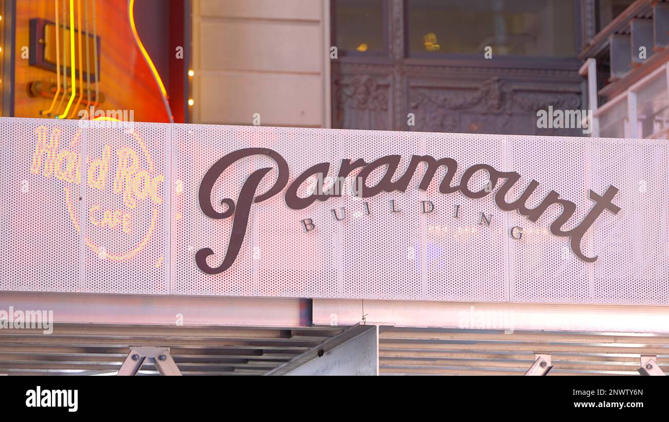 Paramount Building am Times Square New York - NEW YORK CITY, USA - 14. FEBRUAR 2023 Stockfoto
