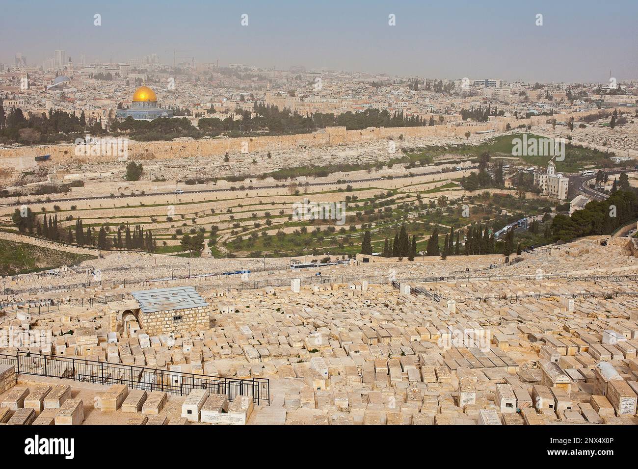 Blick auf Jerusalem vom Ölberg, Jerusalem, Israel. Stockfoto