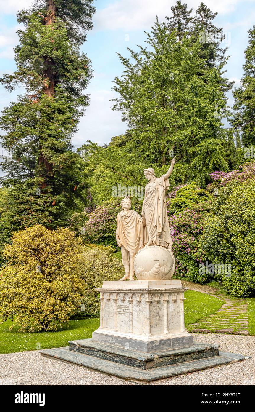 Denkmal von Dante und Beatrice von G.B. Comolli, Villa Melzi D Eril, Bellagio, Comer See; Italien Stockfoto