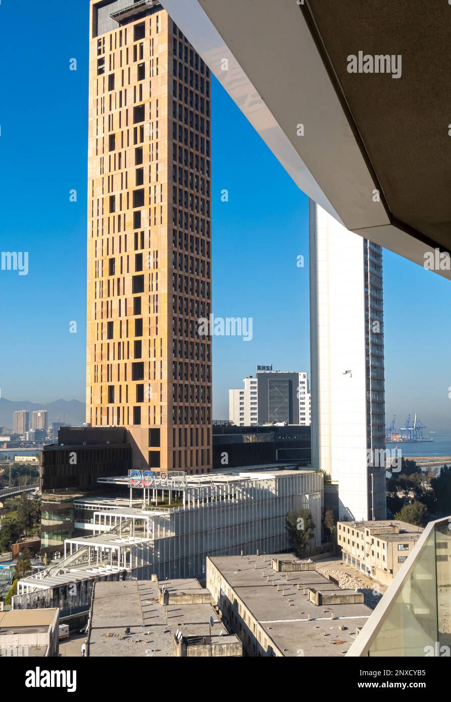 EGE Perla modernes Einkaufszentrum Wolkenkratzer in Izmir Türkei Stockfoto
