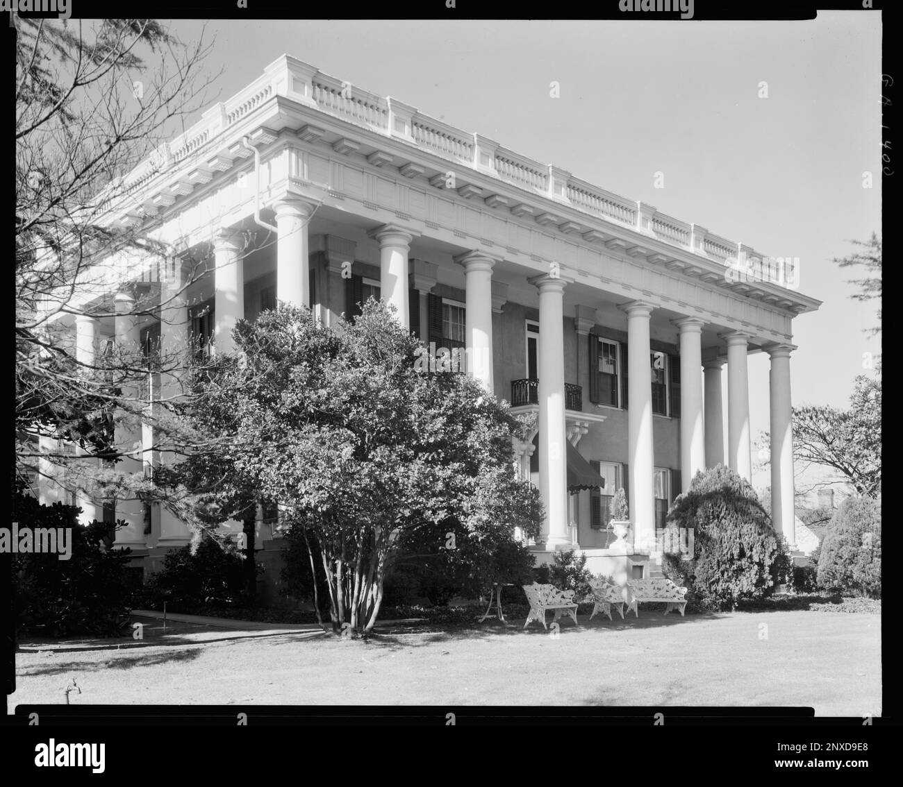 Cowles Coleman O'Neal House, Macon, BIBB County, Georgia. Carnegie Survey of the Architecture of the South (Carnegie-Umfrage zur Architektur des Südens). Vereinigte Staaten, Georgia, Bibb County, Macon, Säulen, Porticoes, Porches. Stockfoto Cowles Coleman O'Neal House, Macon, BIBB County, Georgia. Carnegie Survey of the Architecture of the South (Carnegie-Umfrage zur Architektur des Südens). Vereinigte Staaten, Georgia, Bibb County, Macon, Säulen, Porticoes, Porches. Stockfoto