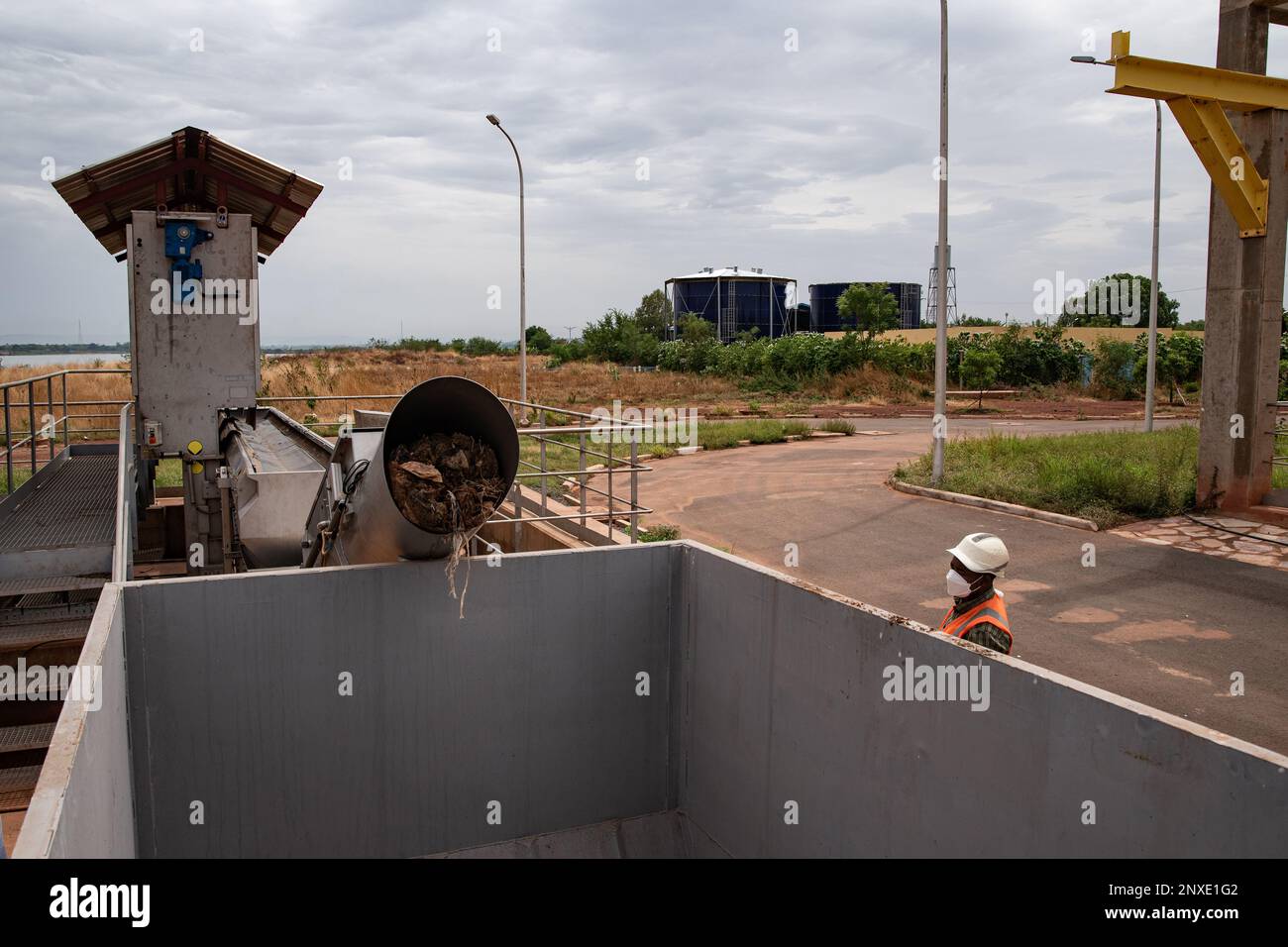 Nicolas Remene / Le Pictorium - Wasseraufbereitungsanlage für den Fluss Kabala Niger. - 19/5/2021 - Mali / Bezirk Bamako / Bamako - Issa Daou, Leiter des Staatsrates Stockfoto