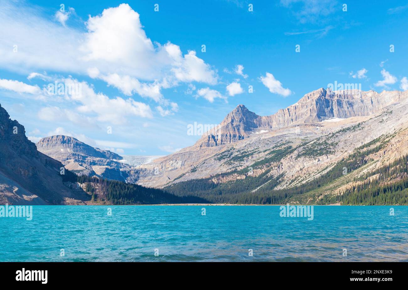 Bow Lake Panorama und Rocky Mountains, Banff National Park, Alberta, Kanada. Stockfoto