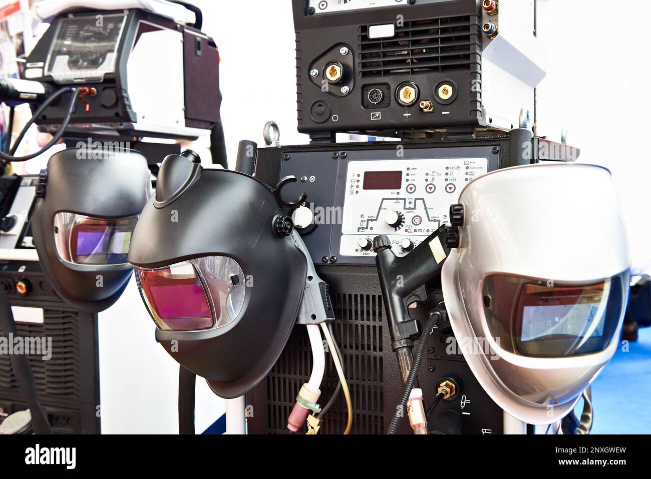 Inverter für Schweiss- und Schutzmasken Stockfoto