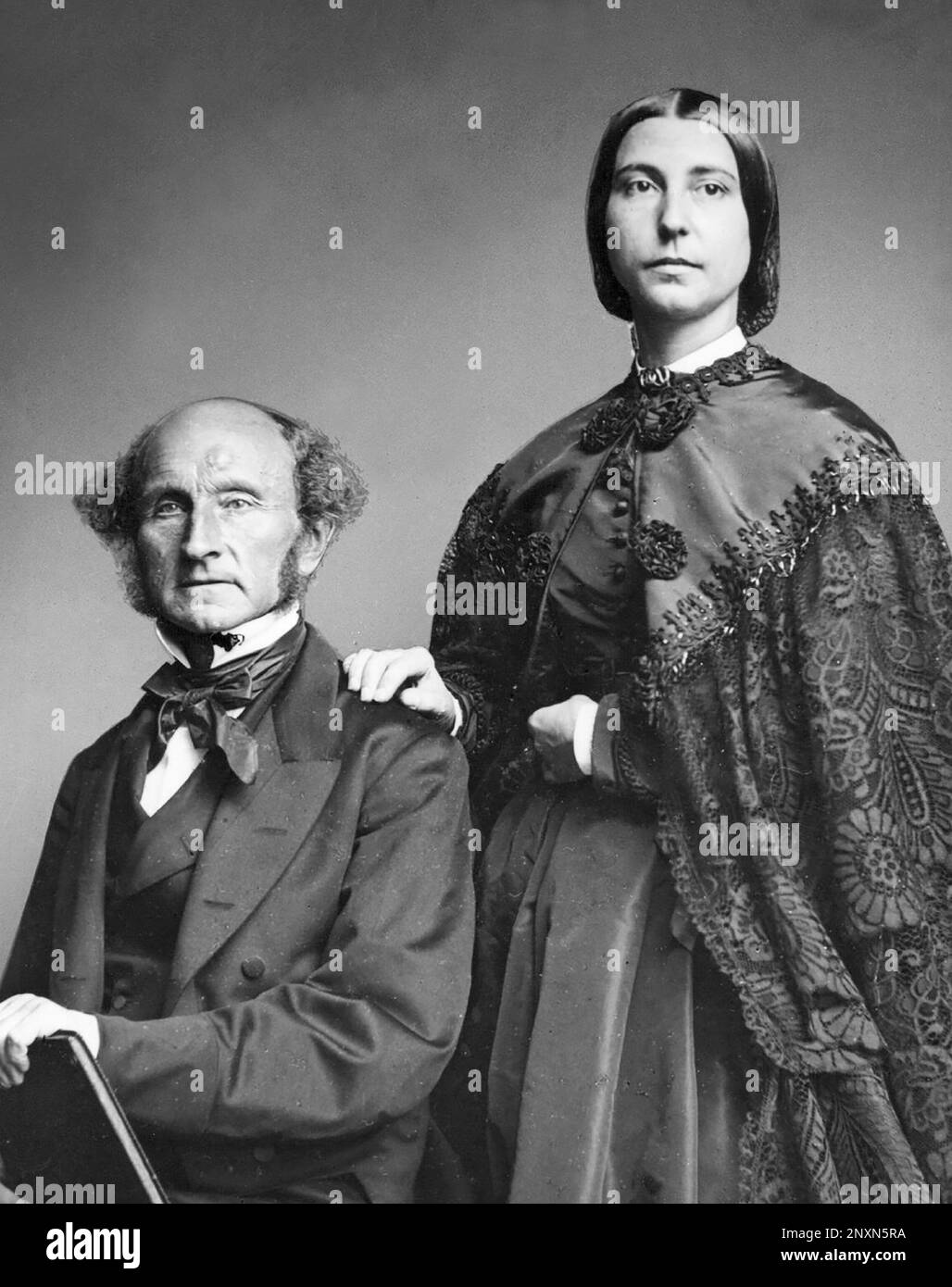 John Stuart Mill (1806-1873) war ein englischer Philosoph, politischer Ökonom, Abgeordneter und Beamter. Helen Taylor (1831-1907) war eine englische Feministin, Schriftstellerin, Schauspielerin und Stieftochter von John Stuart Mill. Nach dem Tod ihrer Mutter arbeitete sie mit Mill für Frauenrechte. Stockfoto