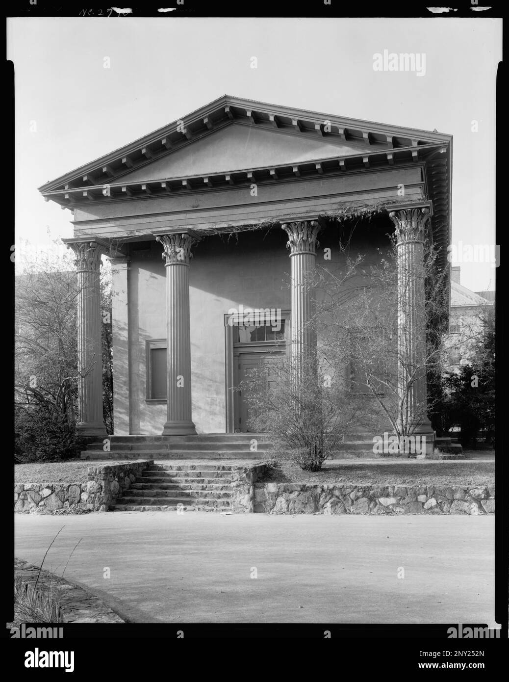 Universität N.C. Alte Bibliothek, Chapel Hill, Orange County, North Carolina. Carnegie Survey of the Architecture of the South (Carnegie-Umfrage zur Architektur des Südens). Usa, North Carolina, Orange County, Chapel Hill, Columns, Bibliotheken, Porticoes, Porches, Universitäten und Colleges. Stockfoto