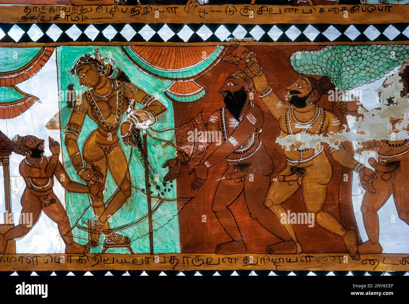 Die 400 Jahre alten Nayak-Gemälde an der Decke des Sabha mantap im Nataraja-Tempel in Chidambaram, Tamil Nadu, Indien Stockfoto