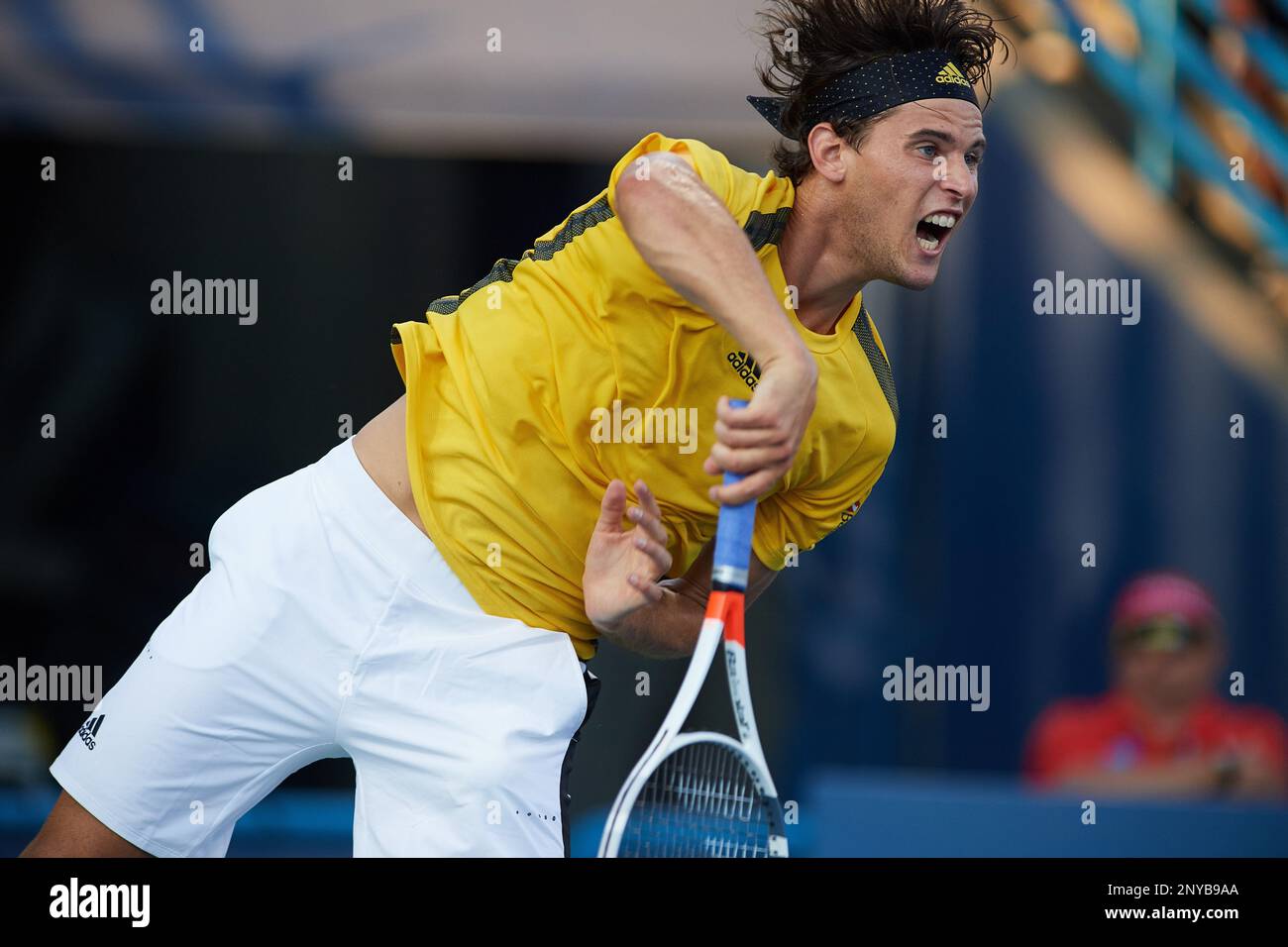 CINCINNATI, OH - AUGUST 18: Dominic Thiem of Austria serves during a match in the Western & Southern Open at the Lindner Family Tennis Center in Mason, Ohio on August 18, 2018. (Photo by Shelley Lipton/Icon Sportswire) (Icon Sportswire via AP Images) Stockfoto