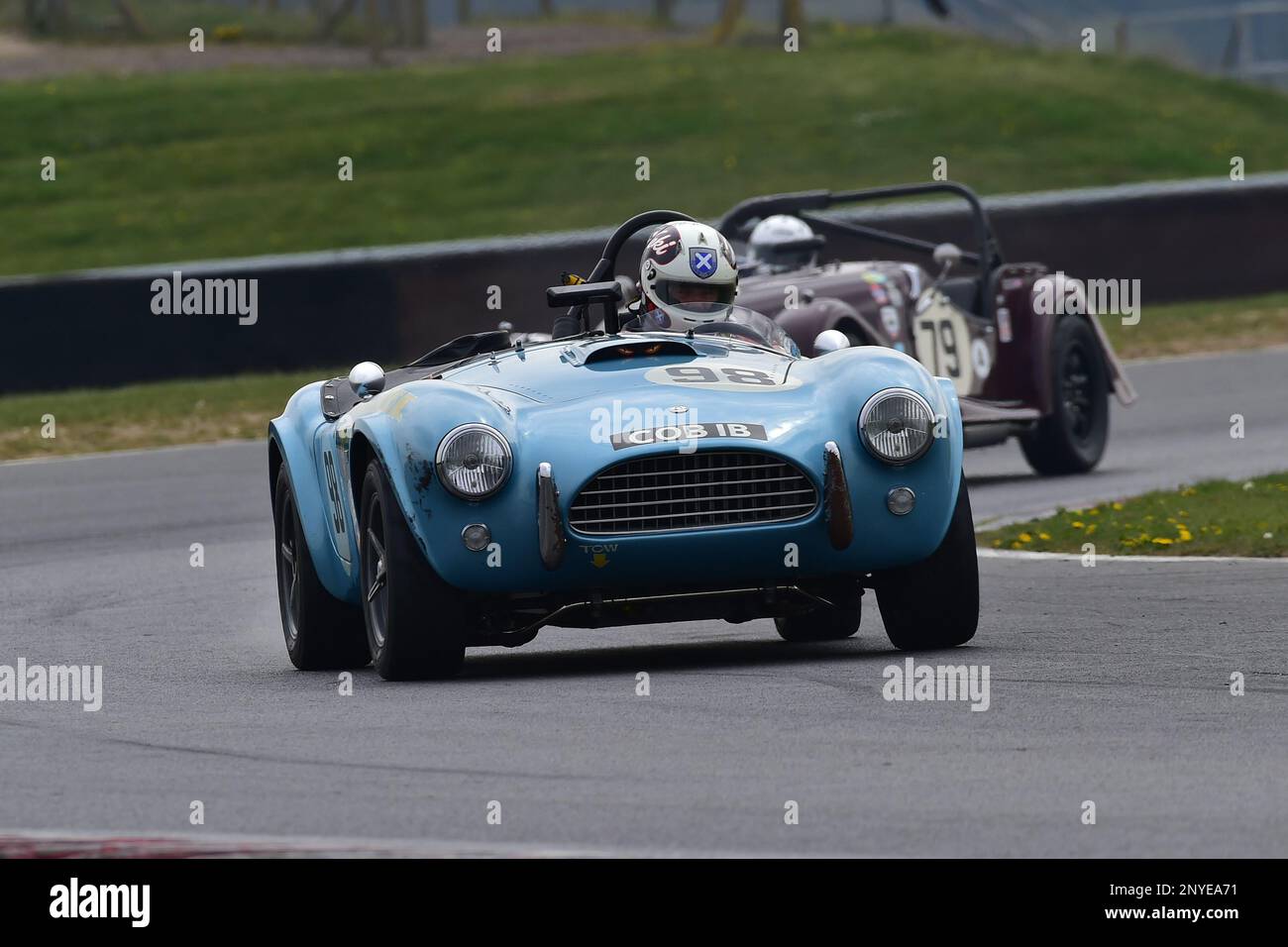 Kevin Kivlochan, AC Cobra, HSCC Historic Road Sports Championship, zwanzig Minuten Rennsport mit Produktionssportarten und GT-Autos, die gebaut wurden an Stockfoto