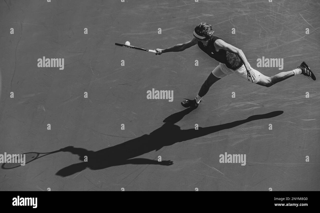 Dubai, Vereint Die Arabischen Emirate. 02. März 2023. Alexander Zverev aus Deutschland im Kampf gegen Lorenzo Sonego aus Italien während des 500. Viertelfinalspiels der Dubai Duty Free Tennis Championships 2023 am 02. März 2023 in Dubai, Vereinigte Arabische Emirate. Foto: Victor Fraile/Power Sport Images Credit: Power Sport Images Ltd/Alamy Live News Stockfoto