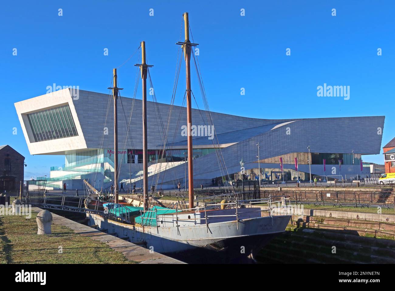 Das berühmte Museum of Liverpool Building, Mann Island, Pier Head, entworfen von den Architekten 3XN und Ingenieuren Buro Happold und erbaut von Galliford Try Stockfoto