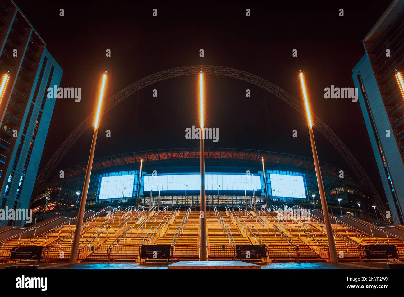 Wembley-Stadion bei Nacht Stockfoto