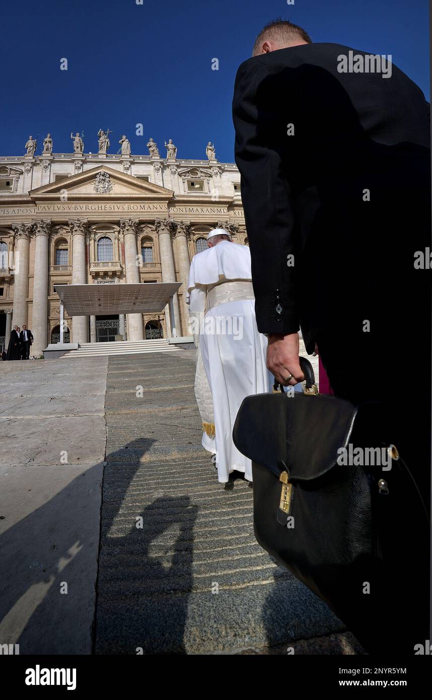 13. Mrz 2023 Markiert 10 Jahre Papst Franziskus. Im Bild : Papst