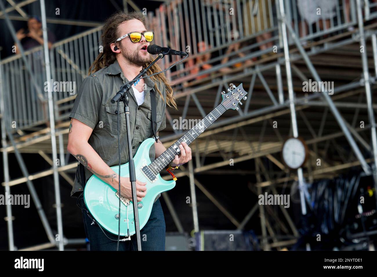 Trevor Young of SOJA performs at the 2015 Bonnaroo Music Festival at Great Stage Park on June 12, 2015, in Manchester, Tennessee. (Photo by Amy Harris/Invision/AP) Stockfoto