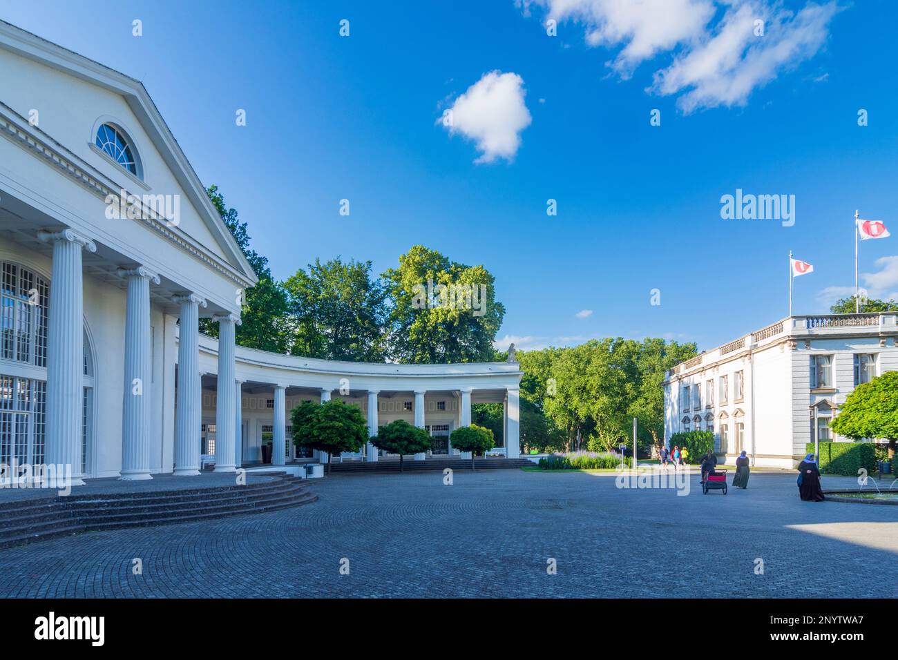 Bad Oeynhausen: Wandelhalle (Foyer), Kurpark (Kurpark), Haus des Gastes (Gästehaus) in Teutoburger Wald, Nordrhein-Westfalen, Nordrhein-Westpha Stockfoto