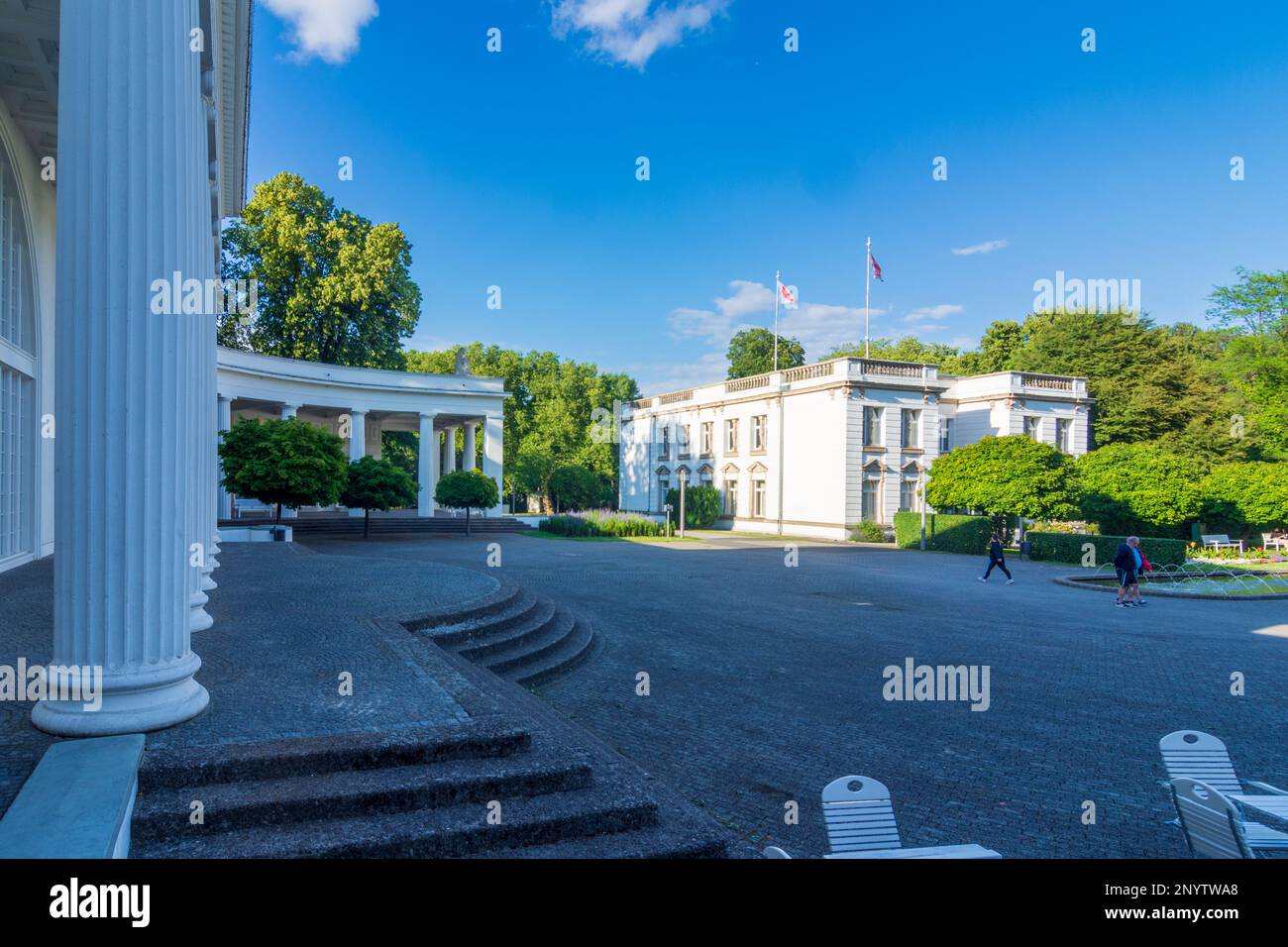 Bad Oeynhausen: Wandelhalle (Foyer), Kurpark (Kurpark), Haus des Gastes (Gästehaus) in Teutoburger Wald, Nordrhein-Westfalen, Nordrhein-Westpha Stockfoto