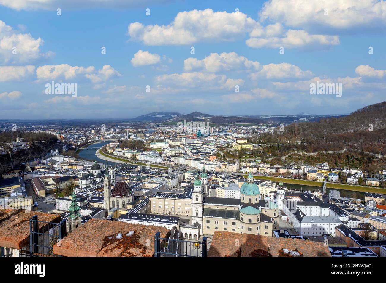 Blick über die Stadt von der Festung Hohensalzburg (Festung Hohensalzburg), Salzburg, Österreich Stockfoto